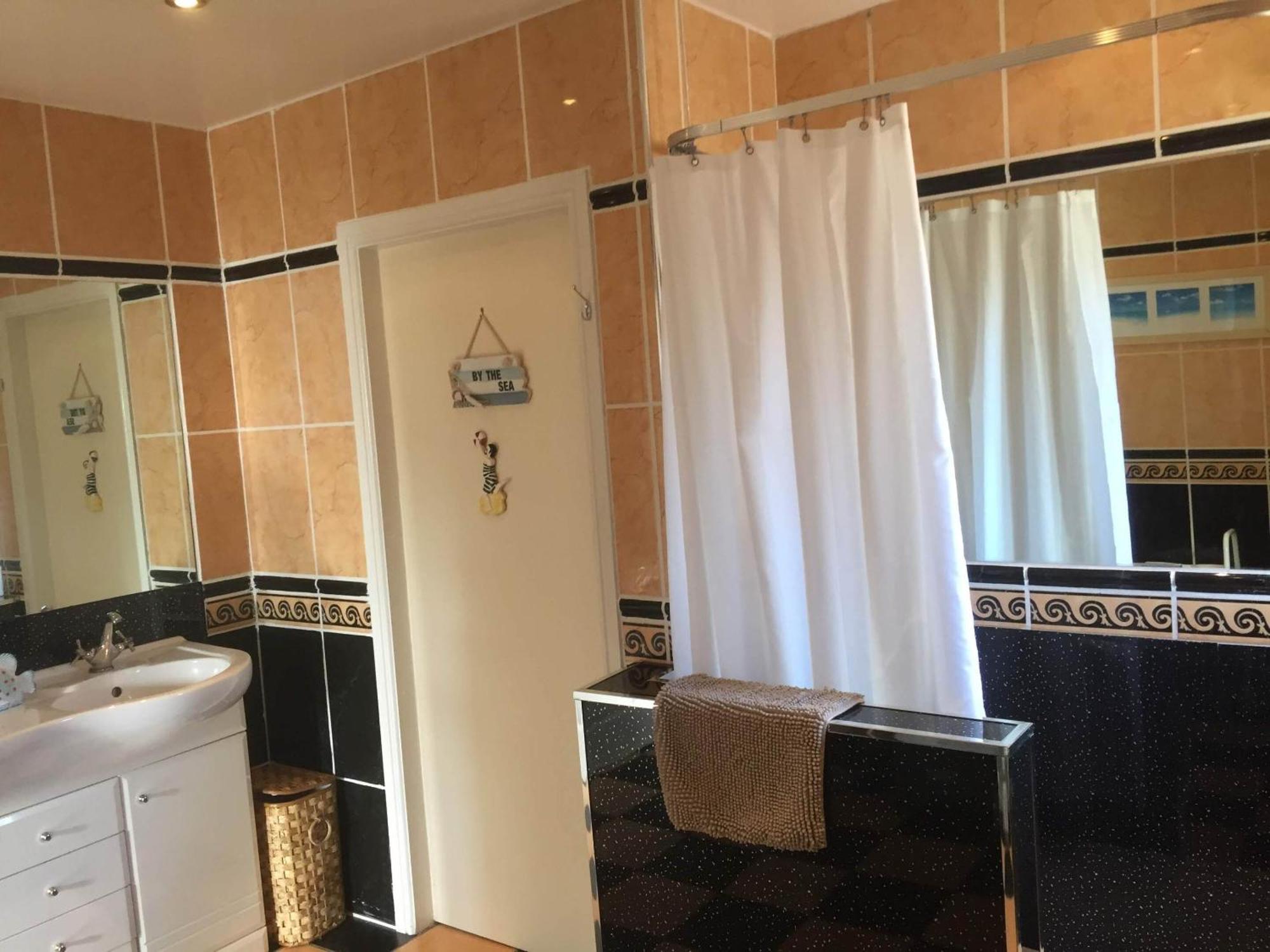Willa Hogwarts Bed And Continental Breakfast Sheerness Pokój zdjęcie